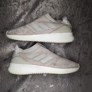 Adidas woman's essentials ultimafashion running shoe